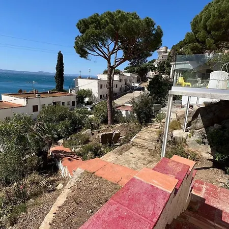 Preciosa Casa En Cerca De La Playa Con Vistas Al Mar Roses