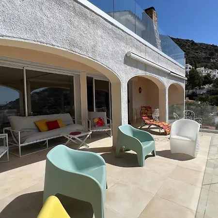 Preciosa Casa En Cerca De La Playa Con Vistas Al Mar *
